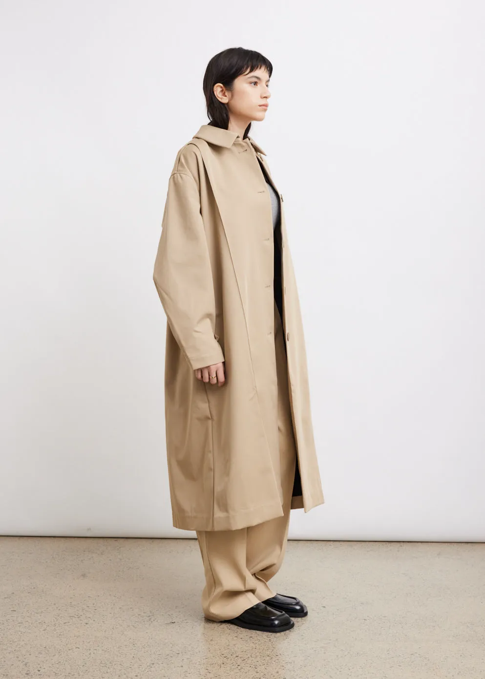 0019 Trenchcoat