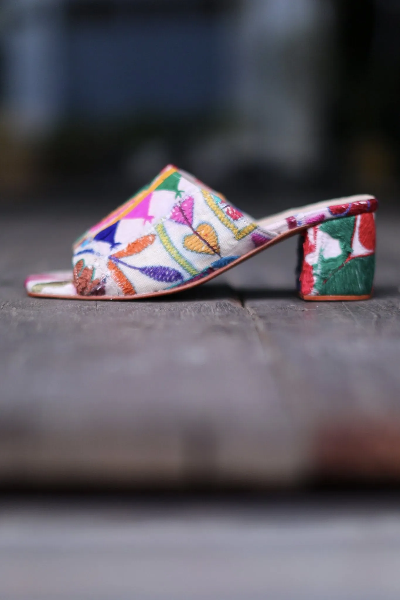 EMBROIDERED PATCHWORK MULES LULU