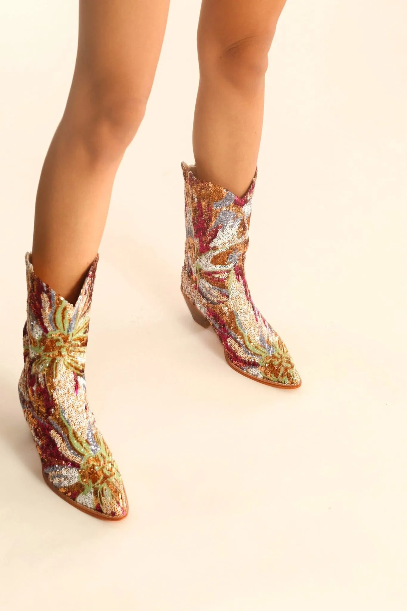 EMBROIDERED SEQUIN WESTERN BOOTS SINA