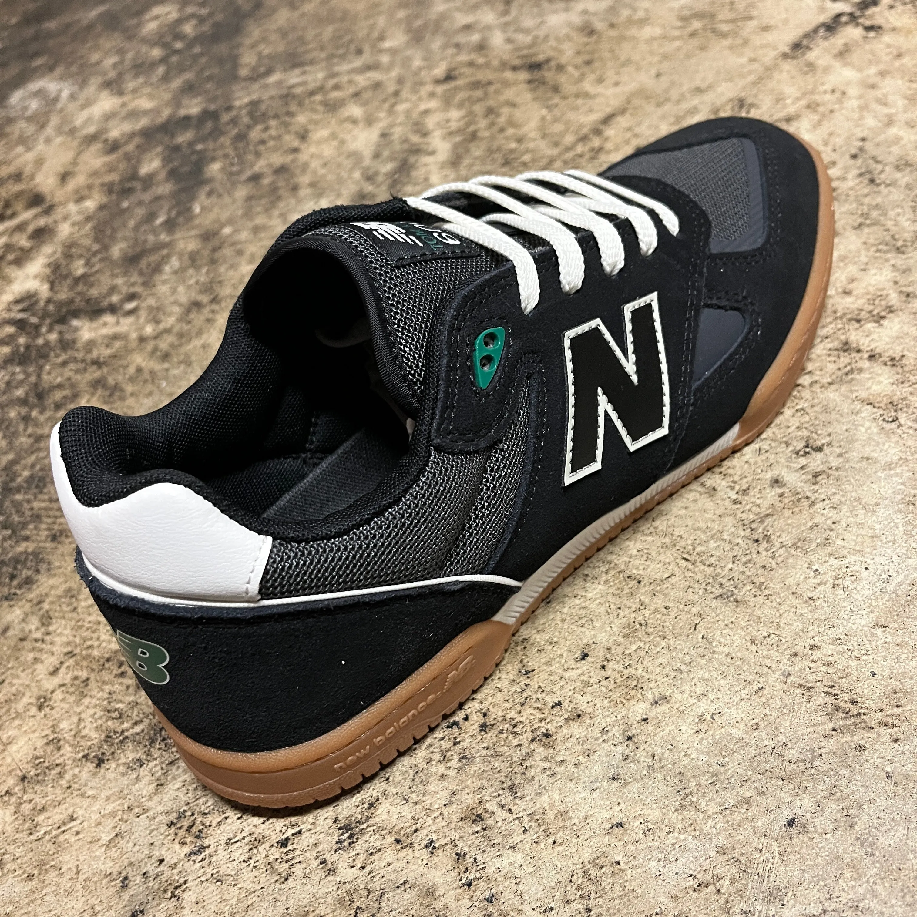 NEW BALANCE NUMERIC TOM KNOX 600 (BLACK/WHITE) NM600BNW